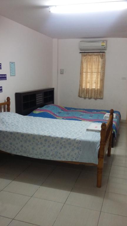 P&Mo Guesthouse Udon Thani Rom bilde